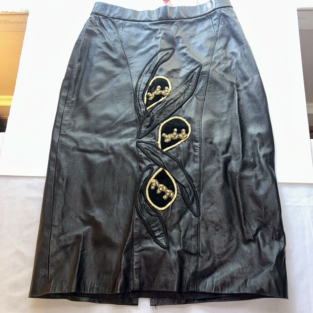 Vintage Black Soft Leather Skirt Size Small Lined / Back Slit Paisley Appliqué